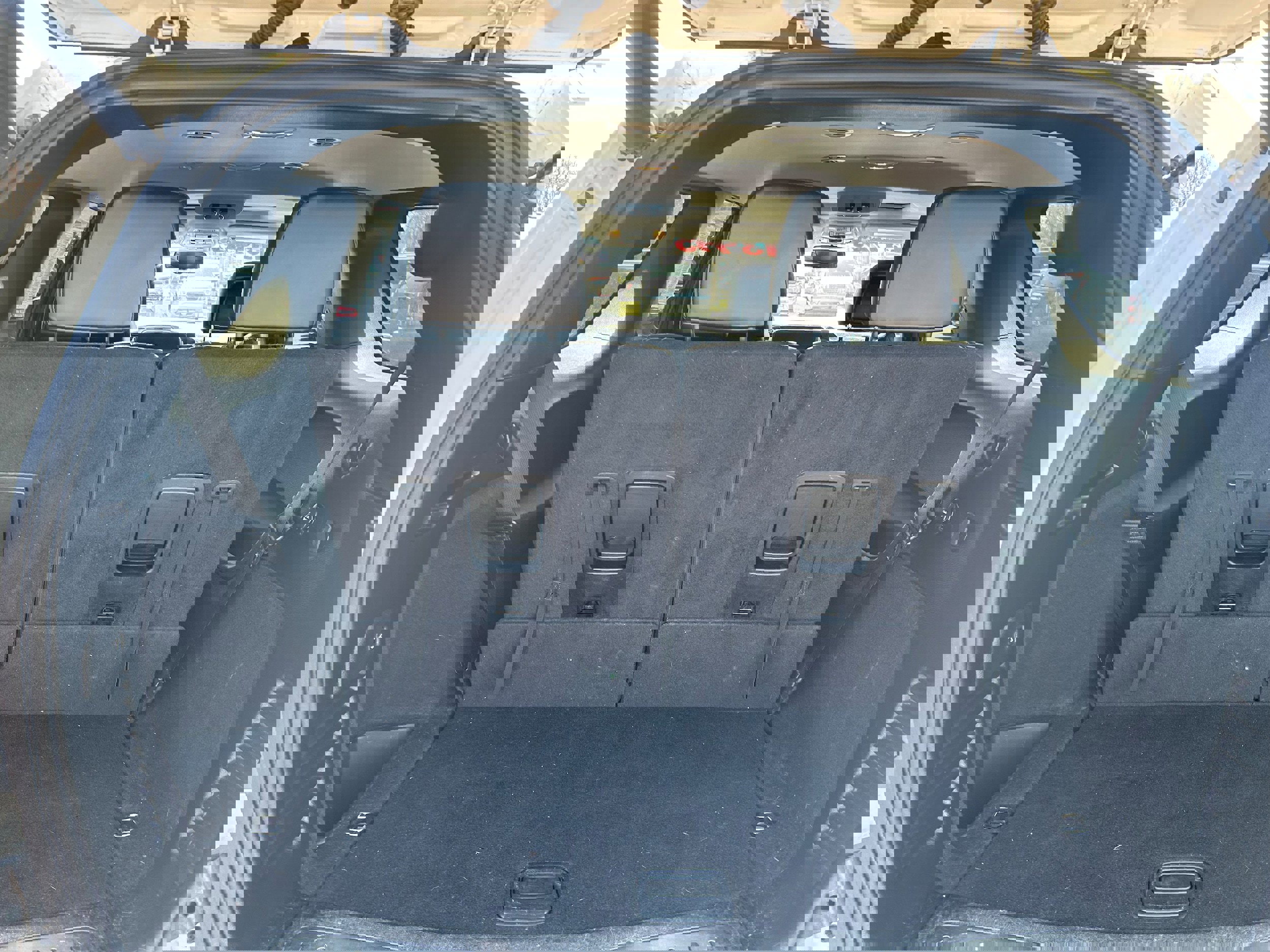 Used 2012 Dodge Durango Crew w/ Leather Interior Group image 5