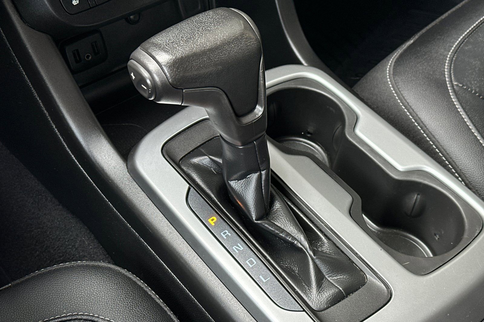 Certified 2020 Chevrolet Colorado ZR2 w/ ZR2 Midnight Special Edition image 27