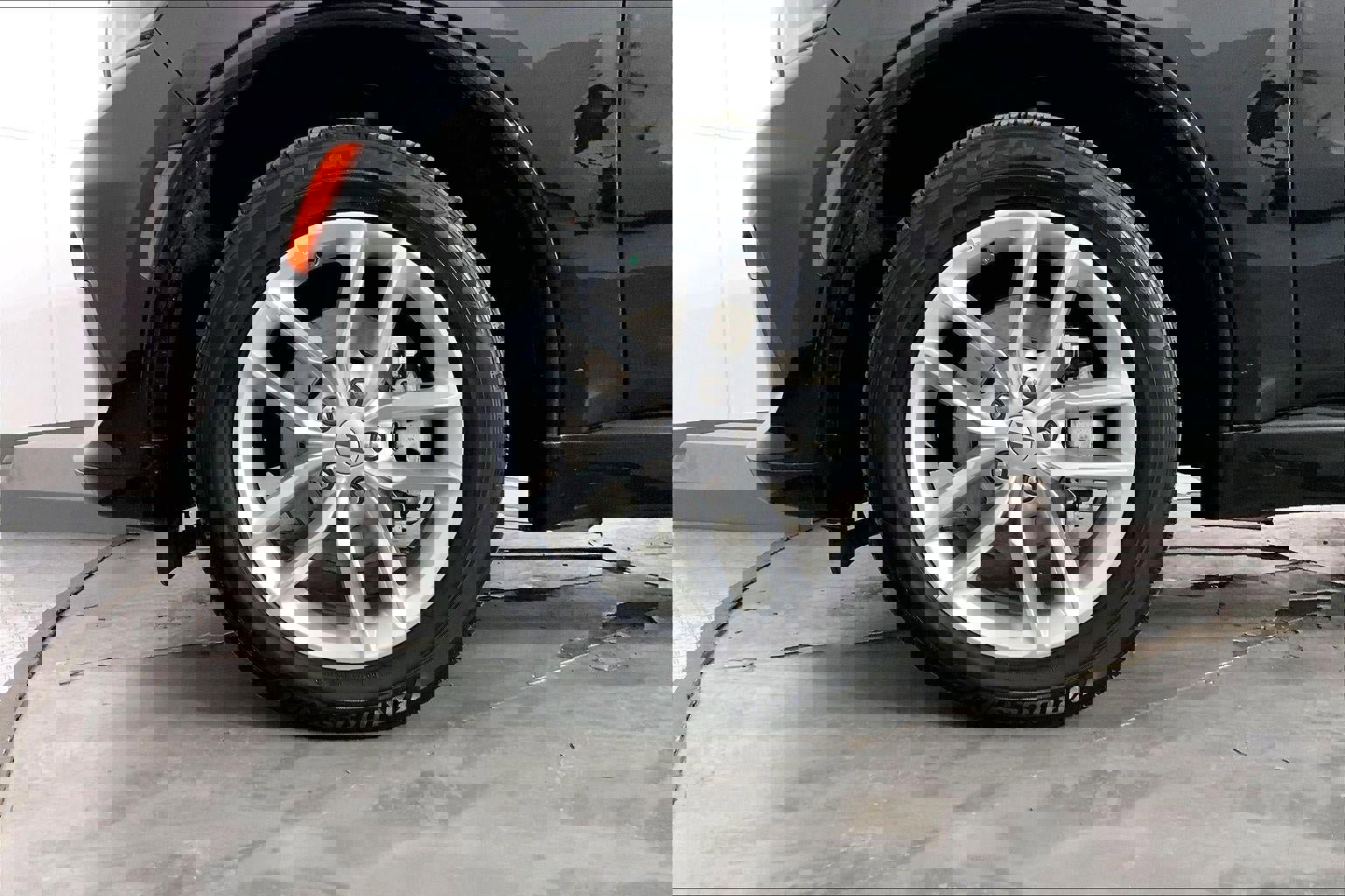 Used 2025 Dodge Durango GT image 9