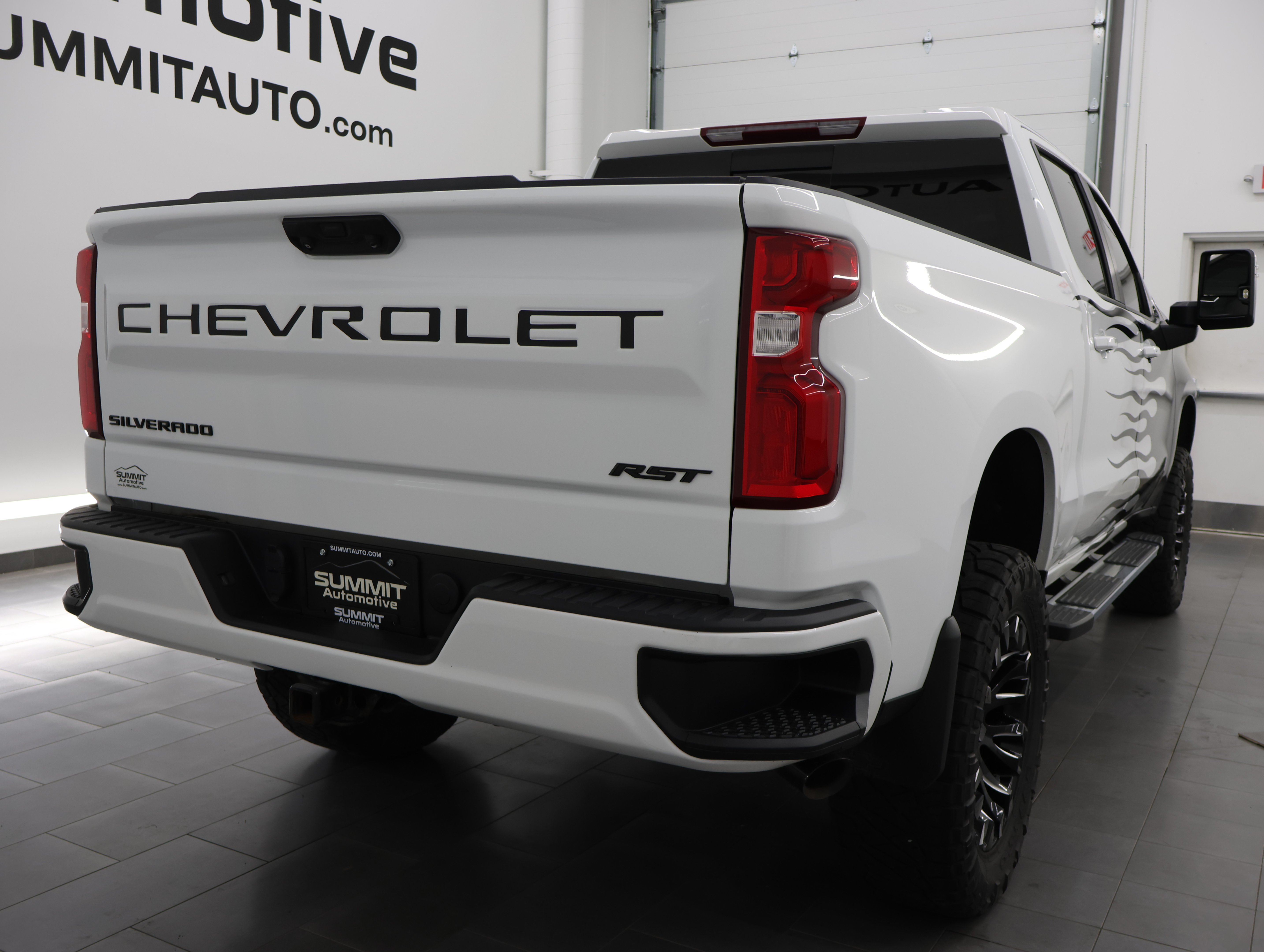 Used 2022 Chevrolet Silverado 1500 RST w/ True North Edition Plus AWD/4WD image 4