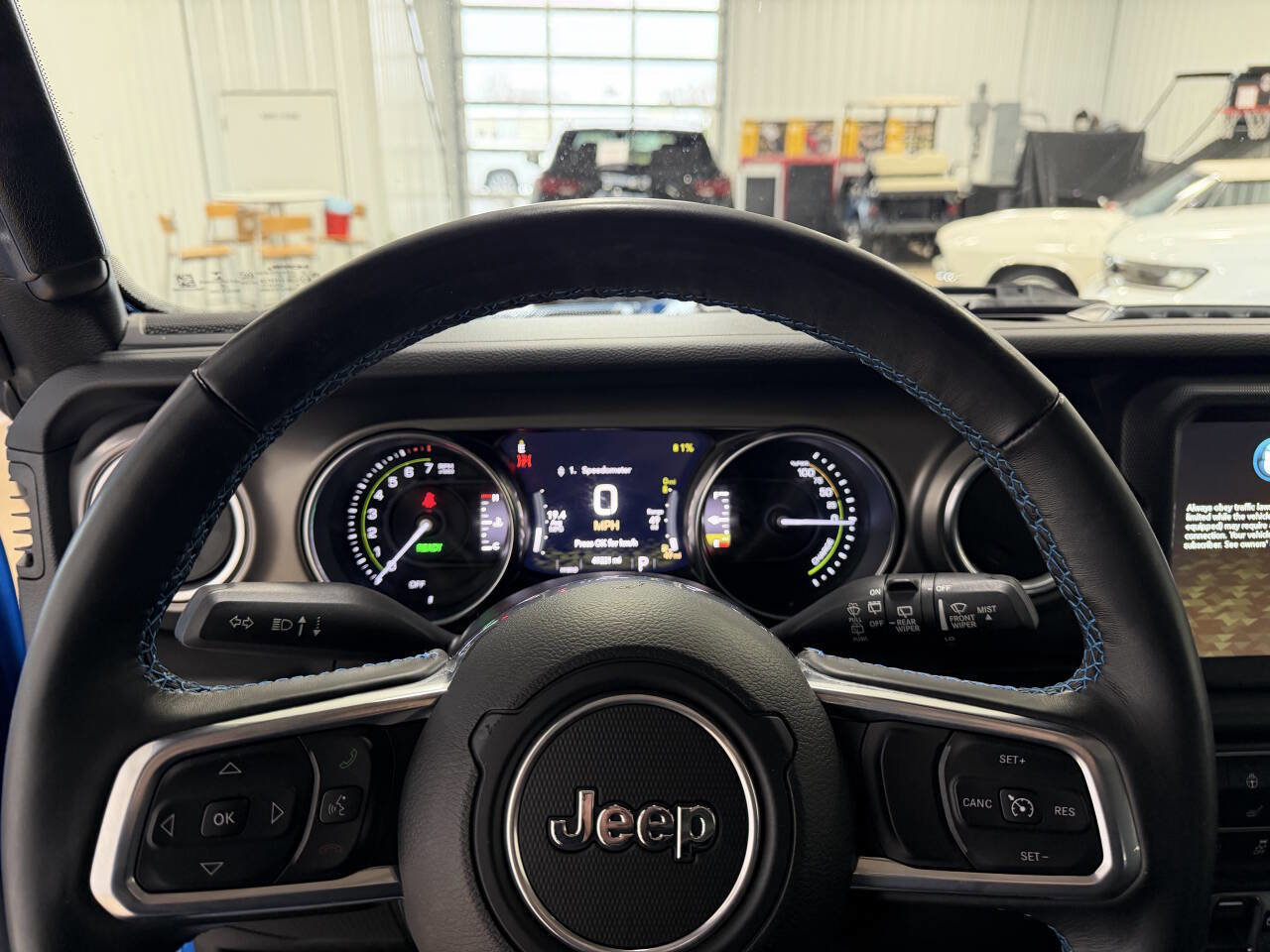 Used 2022 Jeep Wrangler Unlimited Rubicon 4xe w/ Cold Weather Group AWD/4WD image 28