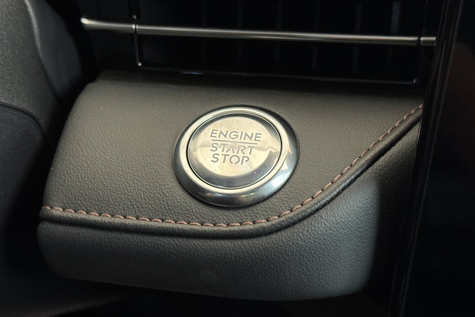 New 2026 Lincoln Nautilus Reserve AWD/4WD image 19