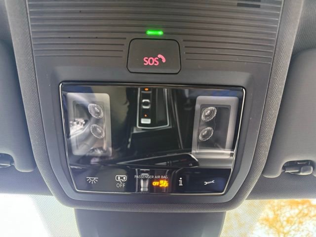 Used 2025 Volkswagen Golf R Black Edition image 38