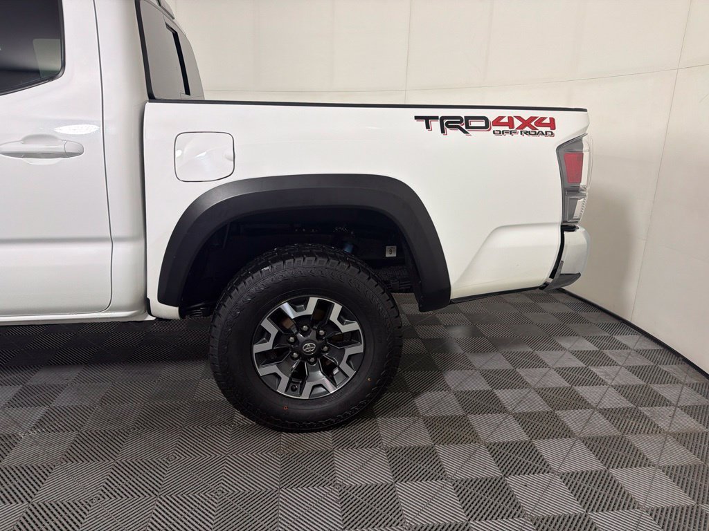 Used 2023 Toyota Tacoma TRD Off-Road AWD/4WD image 5