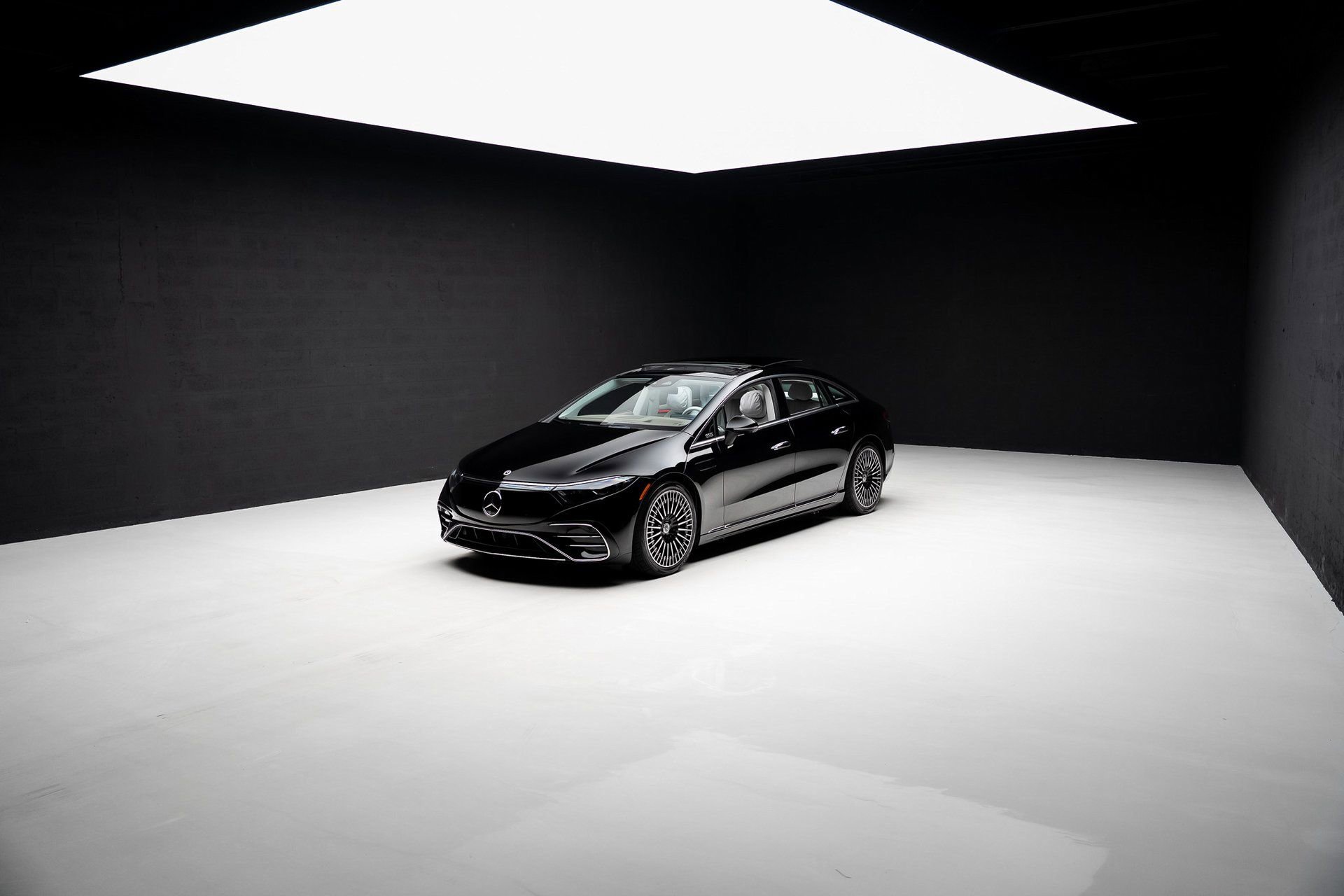 Used 2023 Mercedes-Benz EQS 450+ Sedan w/ AMG Line Exterior Package image 77