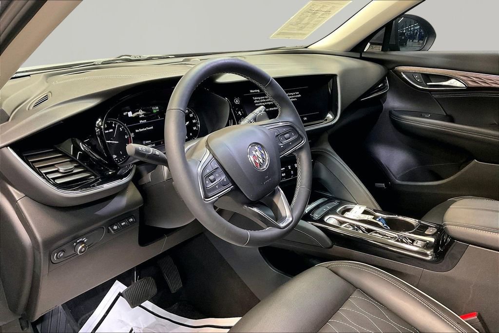 Used 2022 Buick Envision Avenir w/ Safety Package FWD image 18