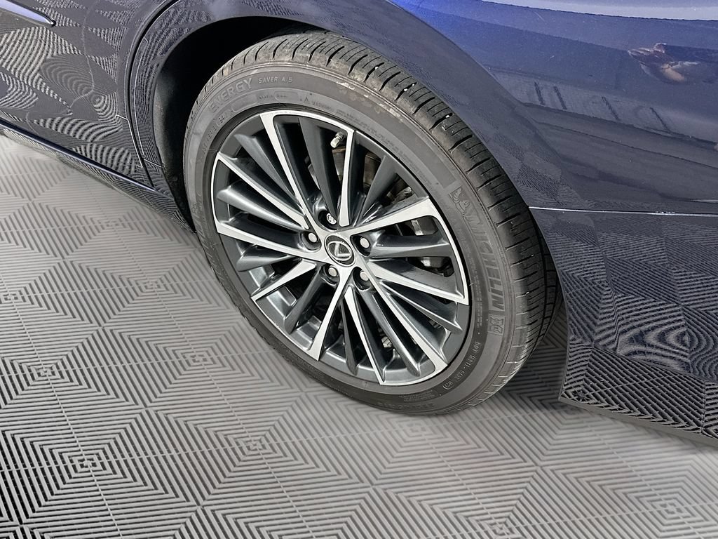 Used 2023 Lexus ES 350 w/ Premium Package FWD image 37