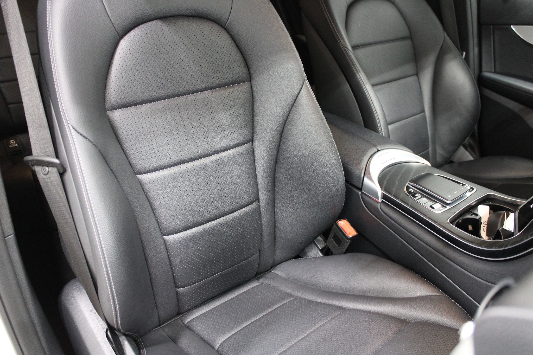 Used 2021 Mercedes-Benz GLC 300 image 28