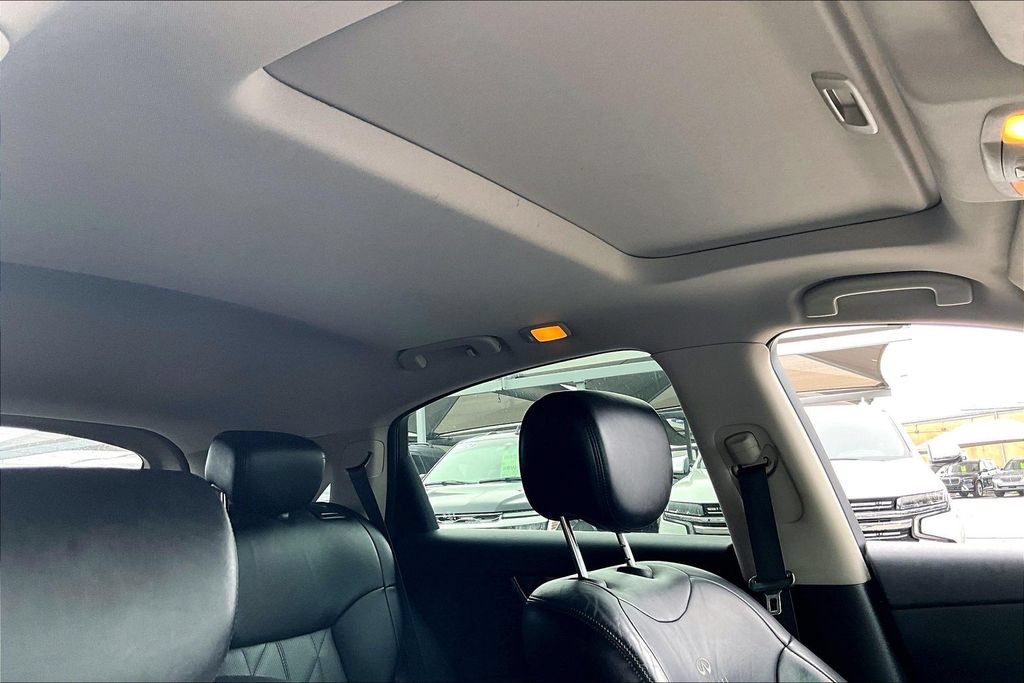 Used 2011 INFINITI FX35 AWD w/ Premium Pkg image 23