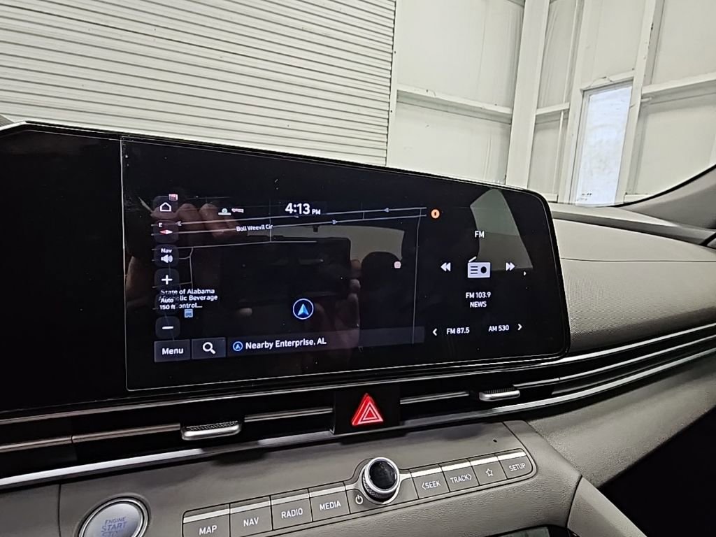 Used 2023 Hyundai Elantra SEL w/ Convenience Package FWD image 16