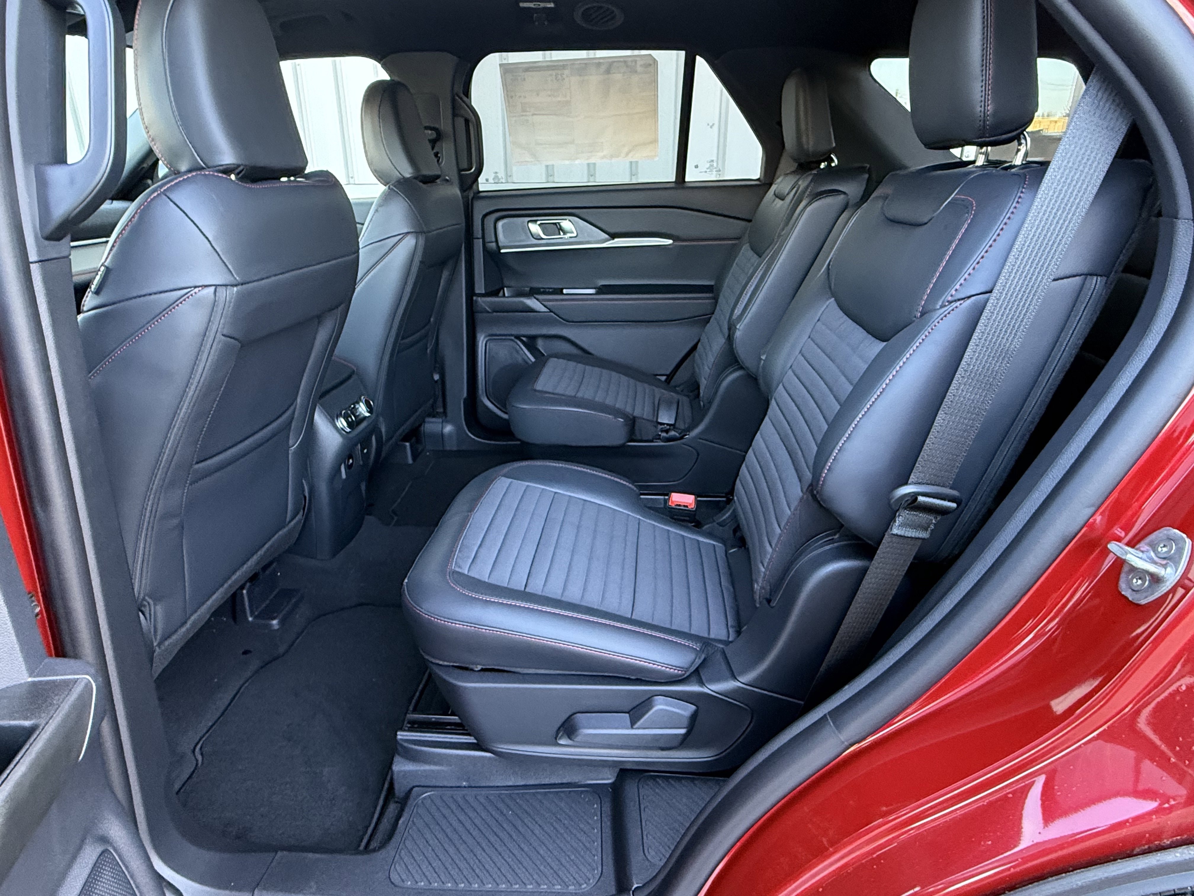 New 2026 Ford Explorer ST-Line AWD/4WD image 11