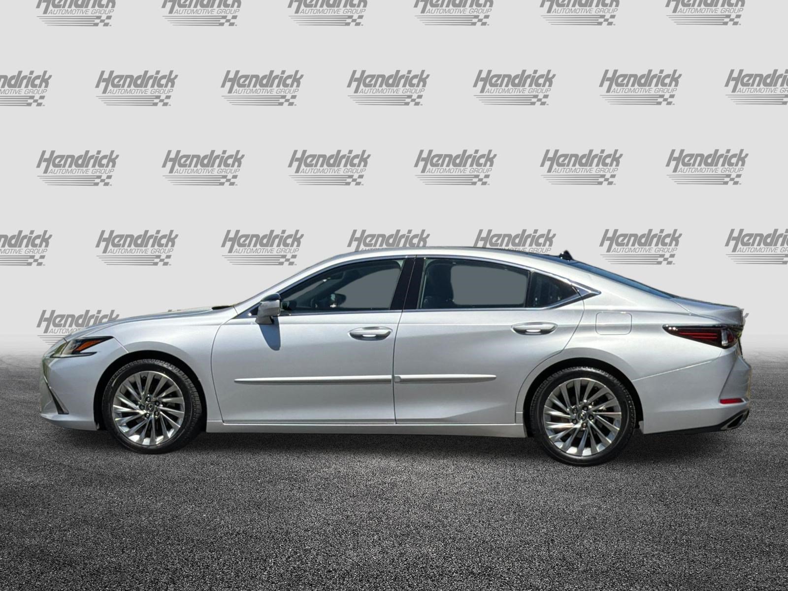 Used 2019 Lexus ES 350 Ultra Luxury w/ Accessory Package 2 FWD image 8