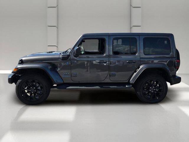 Used 2025 Jeep Wrangler Unlimited Sahara AWD/4WD image 2