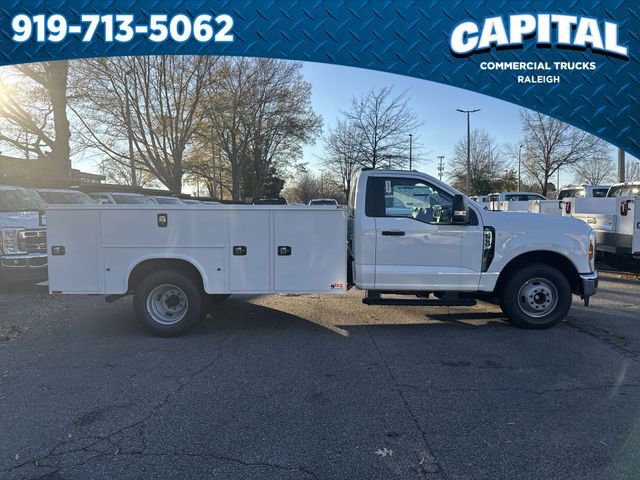 New 2025 Ford F350 XL w/ XL Chrome Package image 9