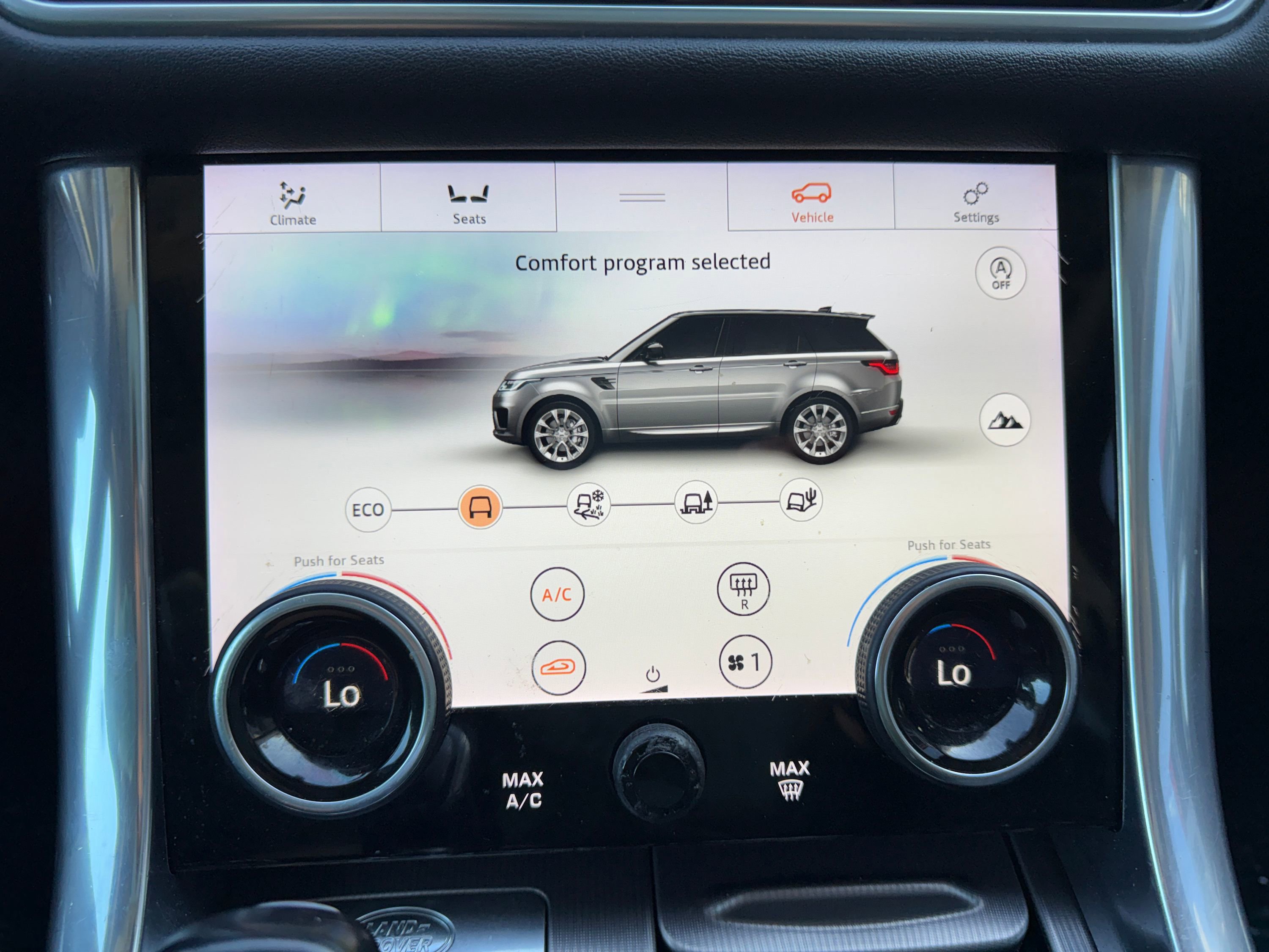 Used 2020 Land Rover Range Rover Sport HSE image 37