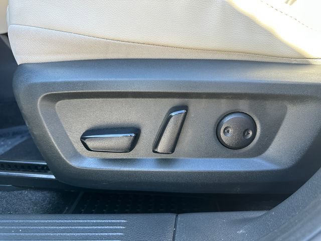 Used 2023 Nissan Rogue SL w/ SL Premium Package image 26