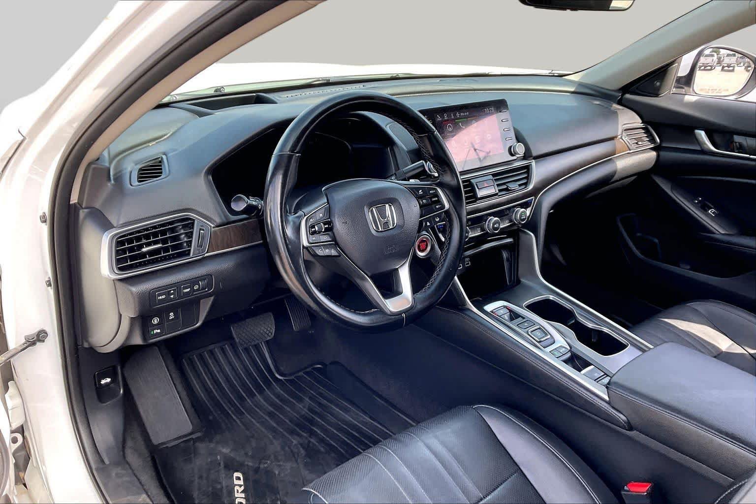 Used 2022 Honda Accord Touring image 17
