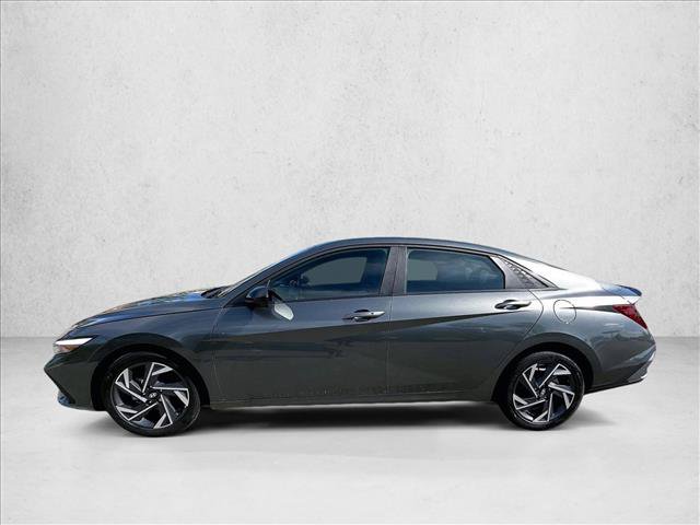 Used 2025 Hyundai Elantra Sport FWD image 6