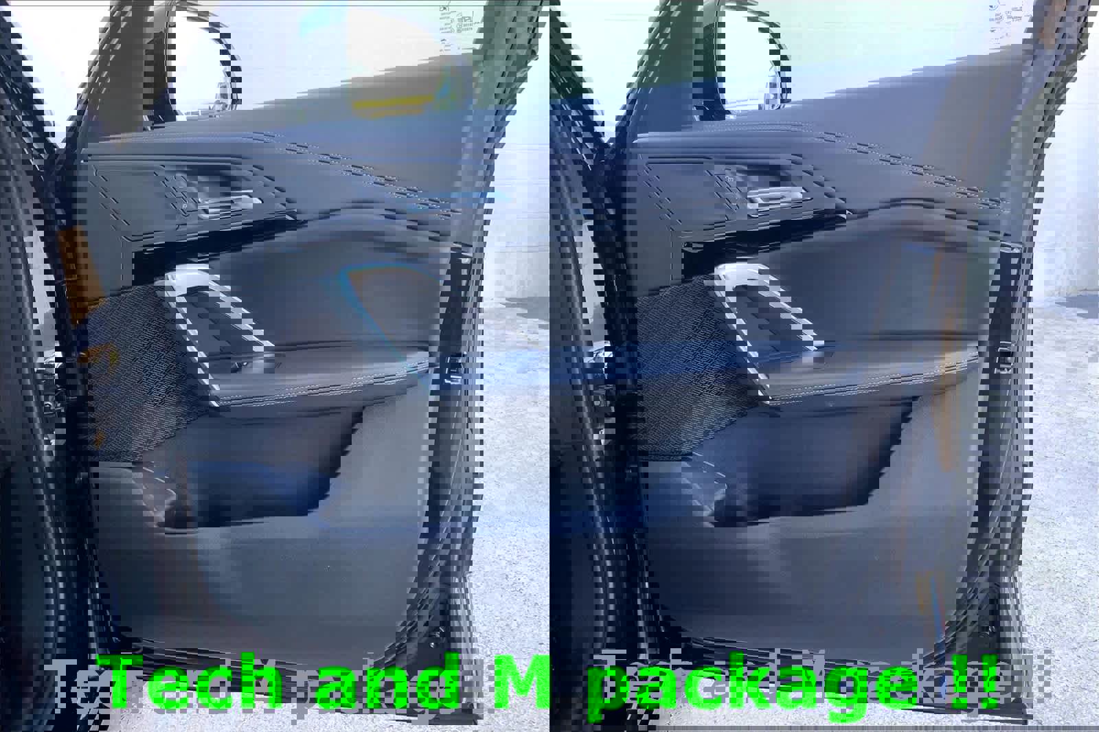 Used 2025 BMW X1 xDrive28i w/ Technology Package image 29