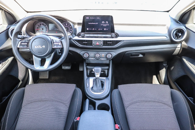 Used 2022 Kia Forte LXS w/ LXS Technology Package FWD image 13