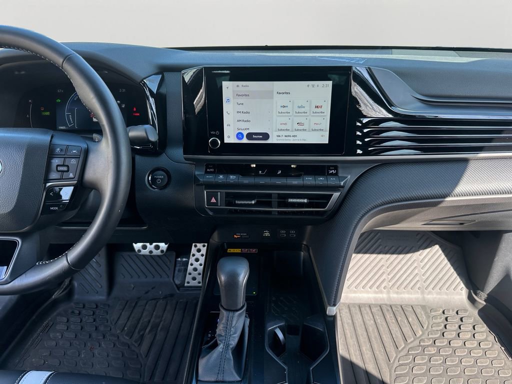 Used 2026 Toyota Camry SE w/ Convenience Package image 14