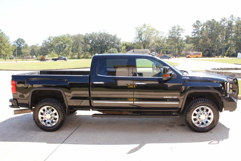 Used 2015 GMC Sierra 2500 SLT w/ Duramax Plus Package image 16