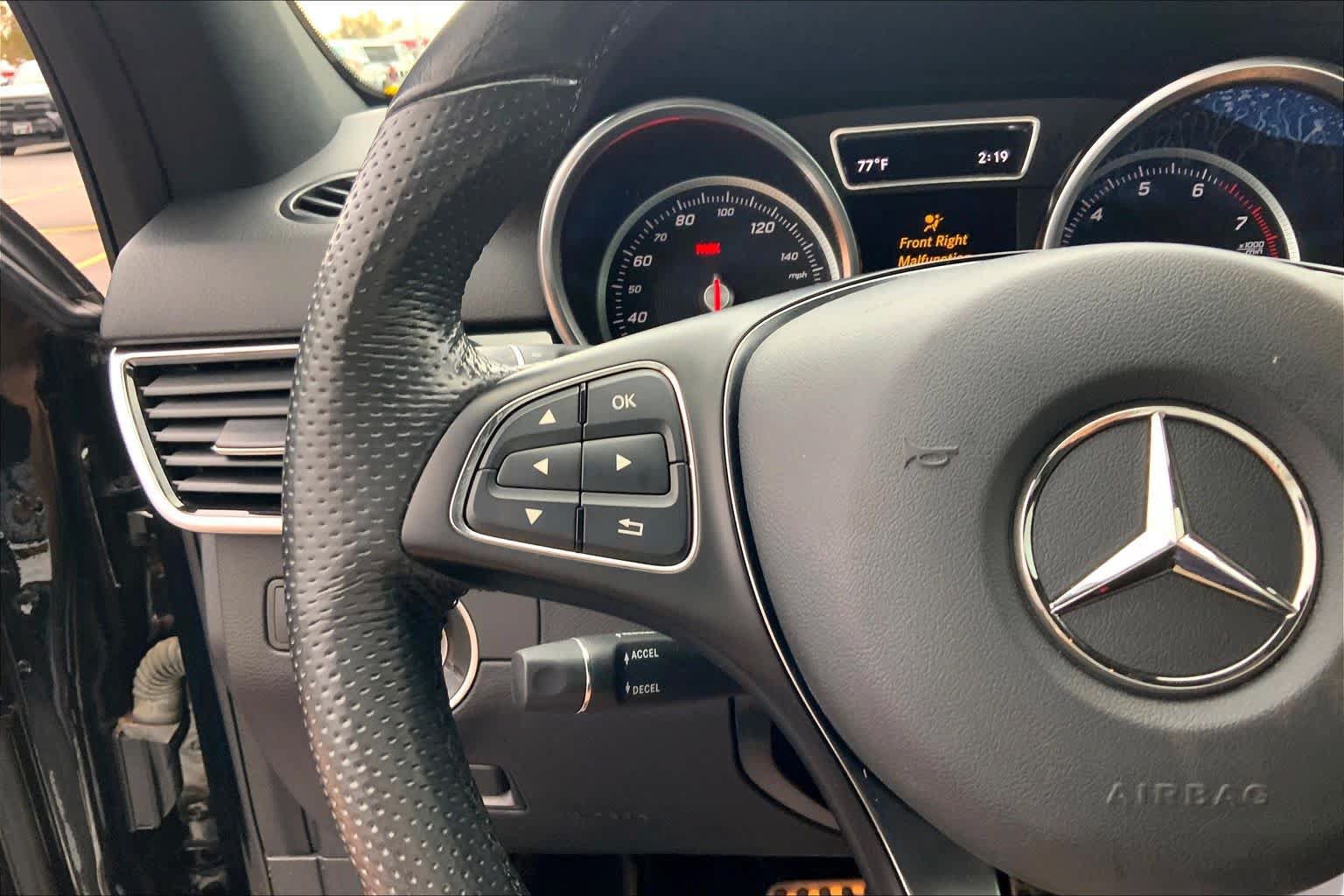 Used 2019 Mercedes-Benz GLE 400 4MATIC image 24