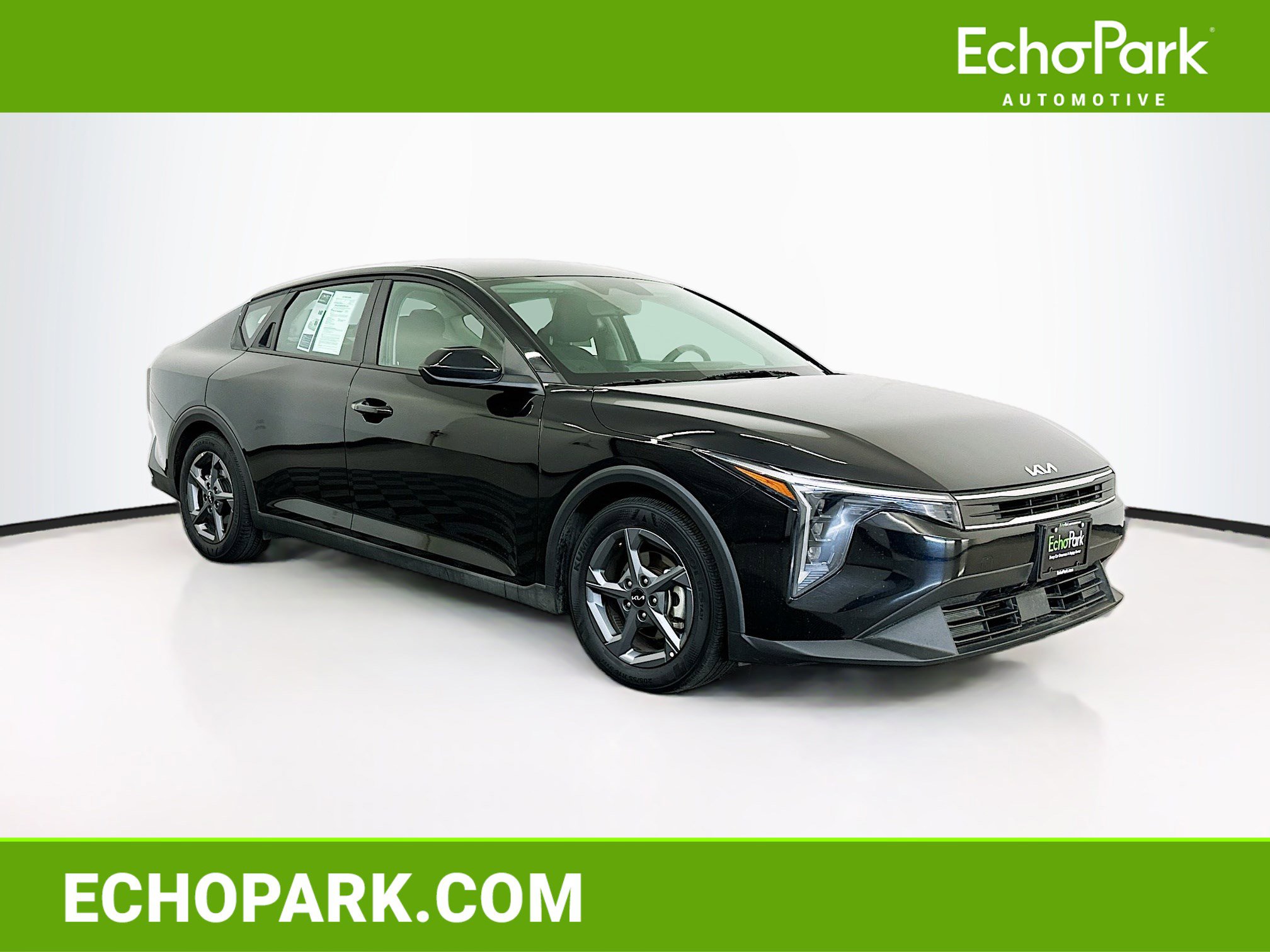 Used 2025 Kia K4 LXS image 1