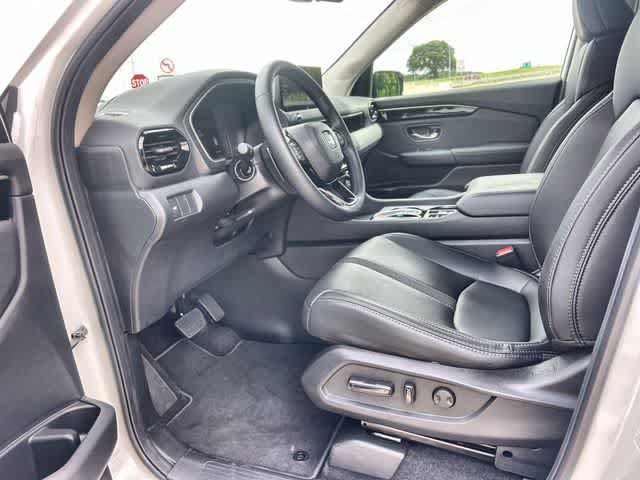 Certified 2026 Honda Pilot EX-L image 3