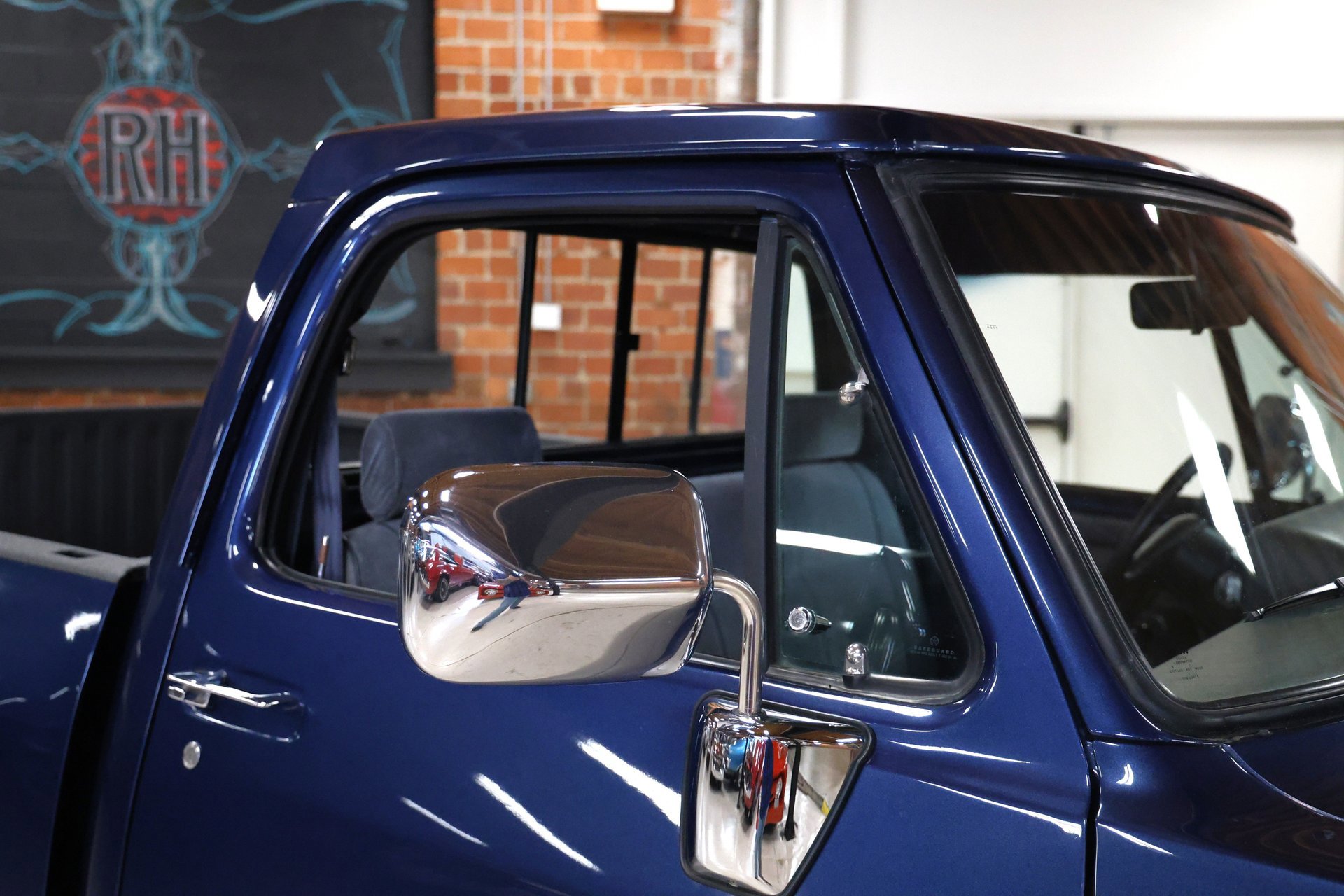 Used 1992 Dodge D/W Truck 150 image 22