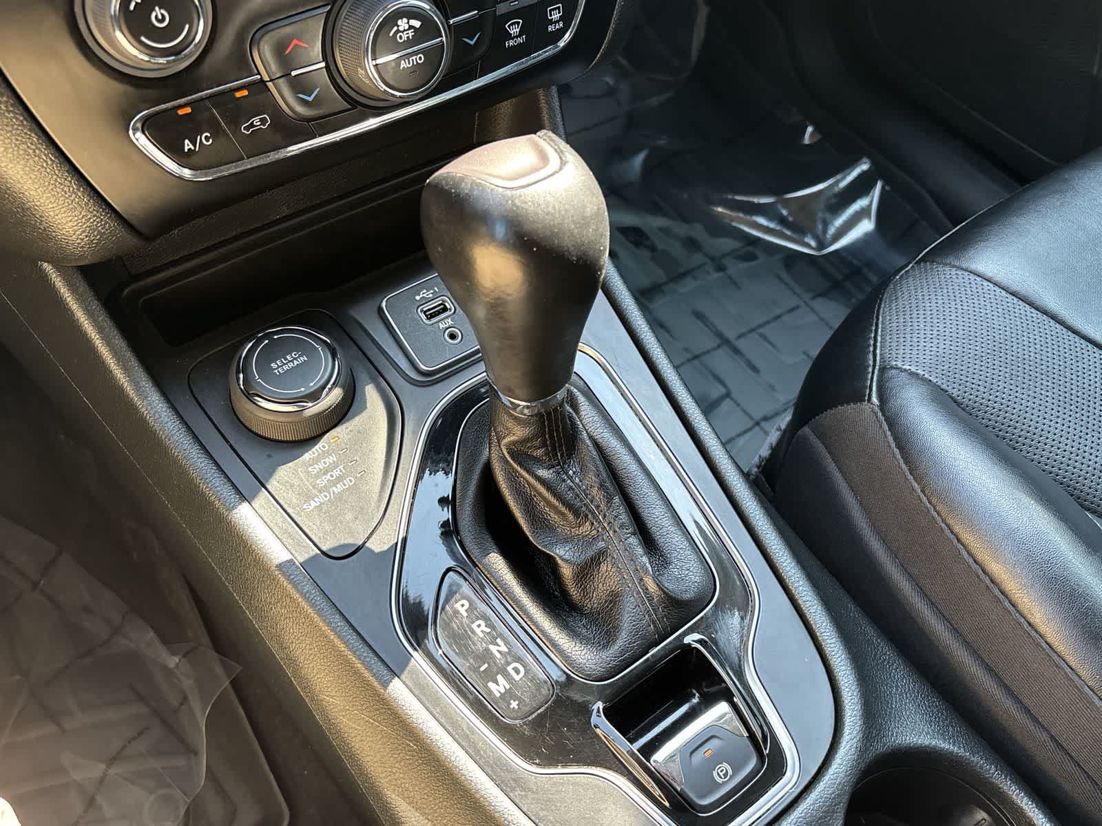 Certified 2023 Jeep Cherokee Altitude Lux AWD/4WD image 28