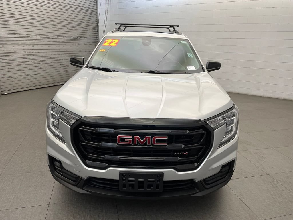 Used 2022 GMC Terrain AT4 w/ LPO, Cargo Package AWD/4WD image 9