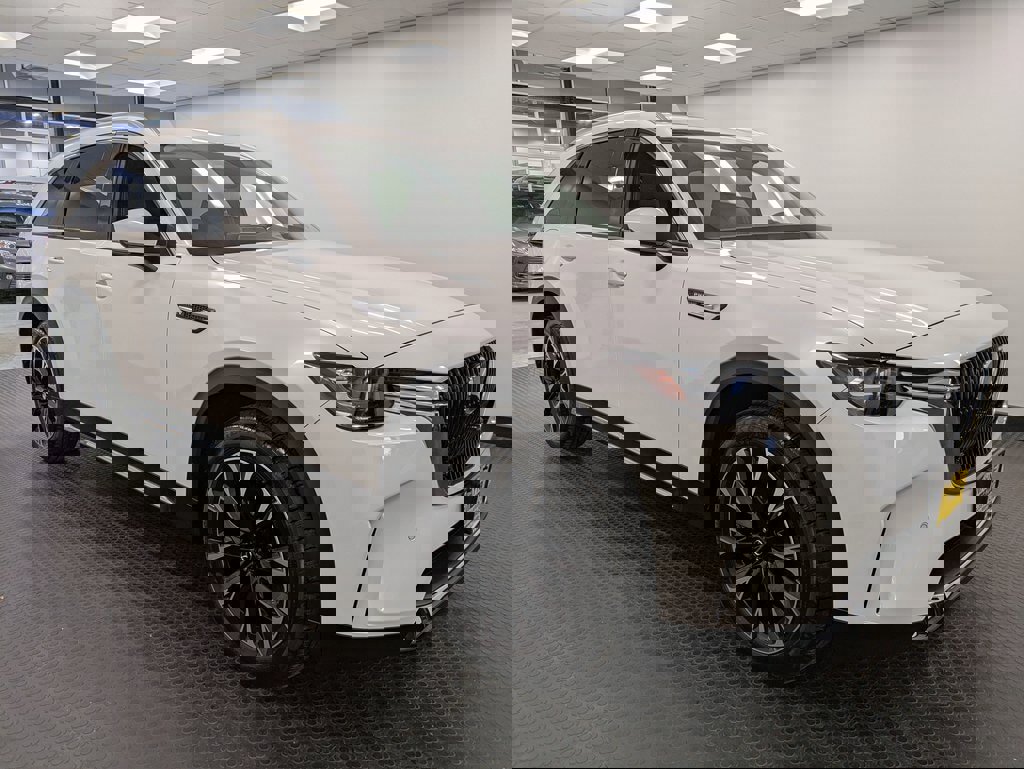 Certified 2024 MAZDA CX-90 Plug-In Hybrid w/ Premium Pkg image 3