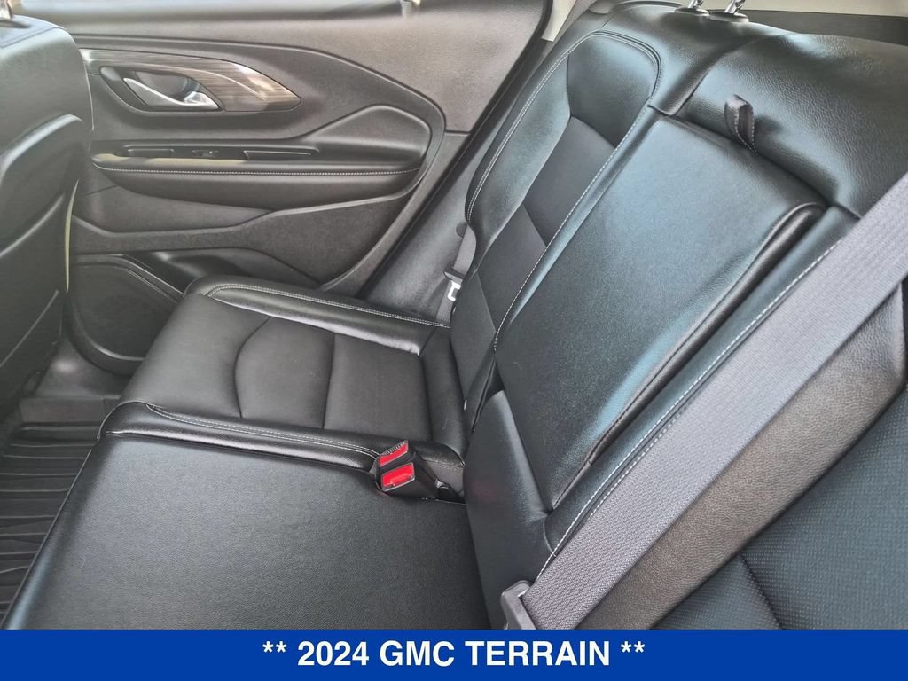 Used 2024 GMC Terrain SLT w/ Infotainment Package II AWD/4WD image 16