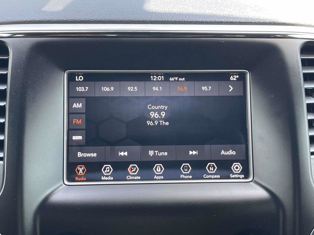 Used 2020 Jeep Grand Cherokee Laredo AWD/4WD image 35
