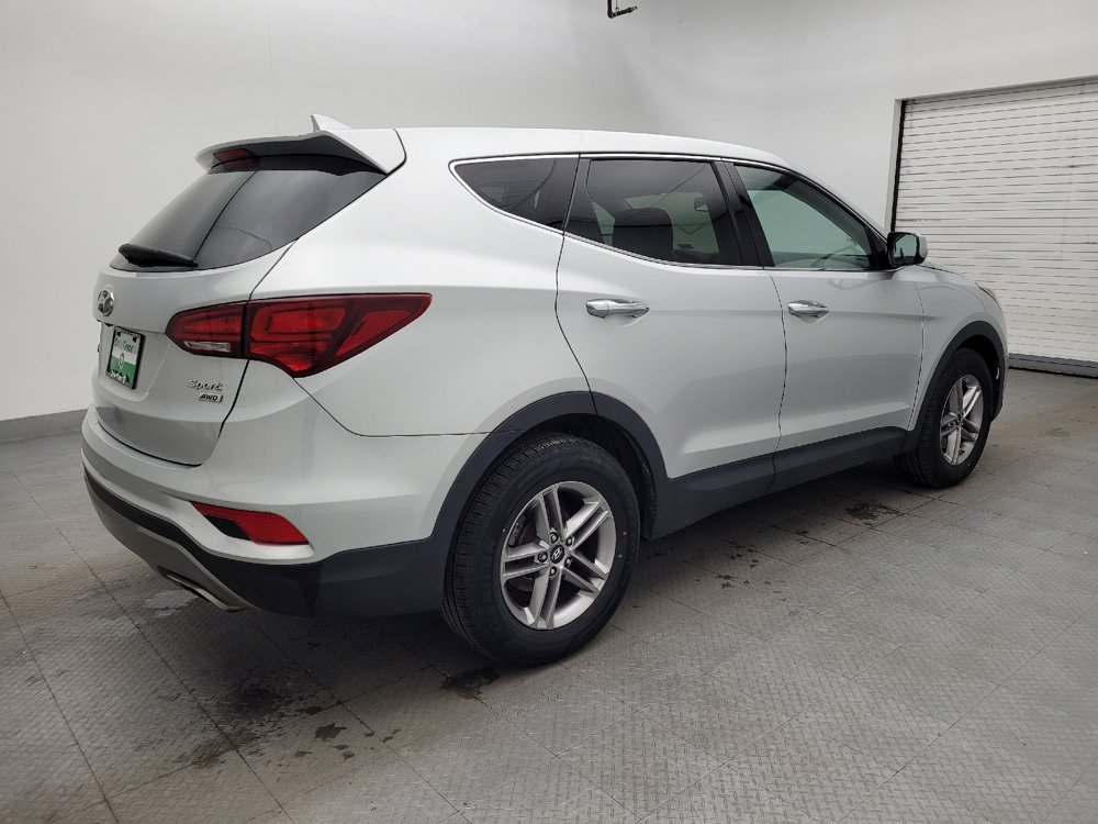 Used 2017 Hyundai Santa Fe Sport image 10