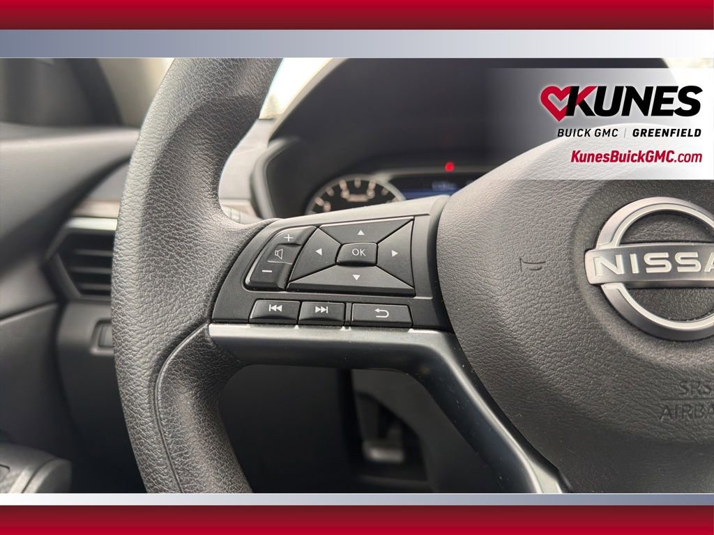 Used 2024 Nissan Altima 2.5 SV image 19