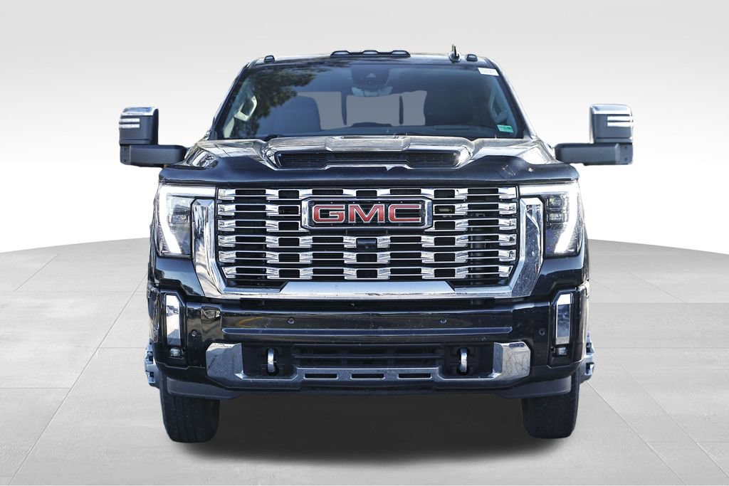 Used 2025 GMC Sierra 3500 Denali w/ Denali Reserve Package AWD/4WD video 2