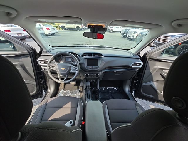 Used 2023 Chevrolet TrailBlazer LS FWD image 9