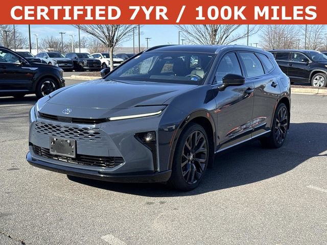 Used 2025 Toyota Crown Signia Limited image 5