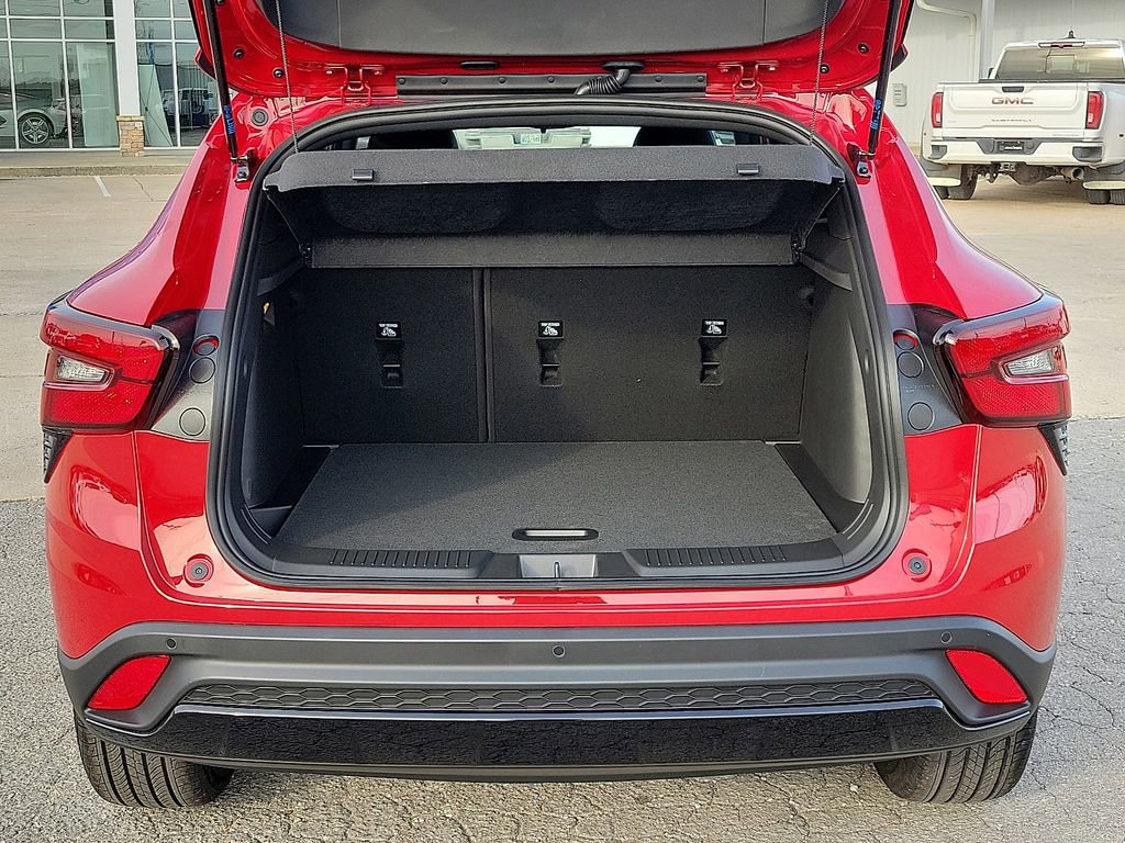 New 2026 Chevrolet Trax RS w/ Driver Confidence Package image 8