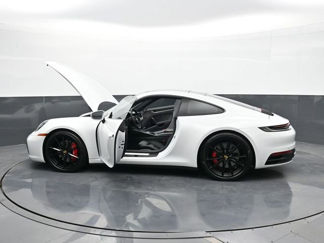 Certified 2020 Porsche 911 Carrera 4S AWD/4WD image 32