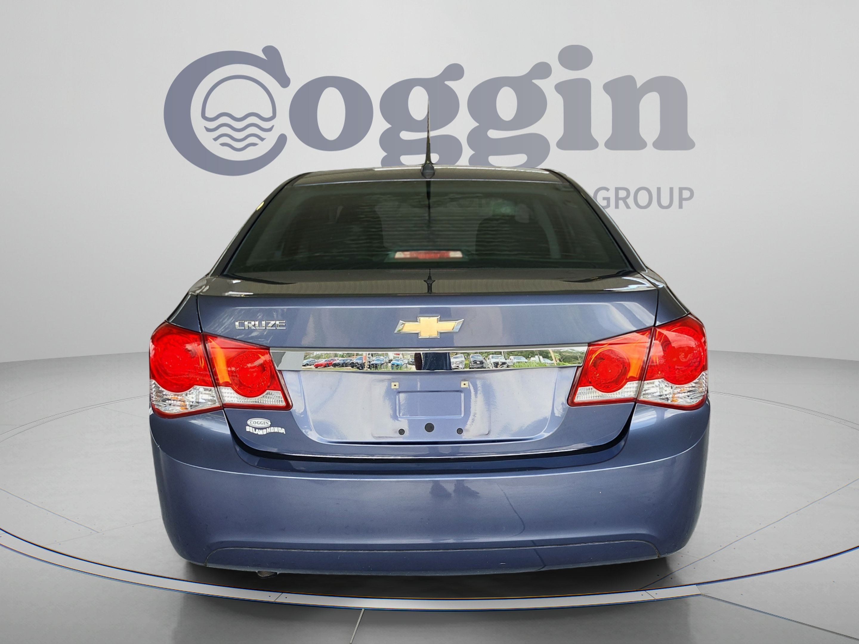 Used 2013 Chevrolet Cruze LS FWD image 4