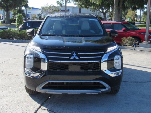 New 2025 Mitsubishi Outlander SE image 6