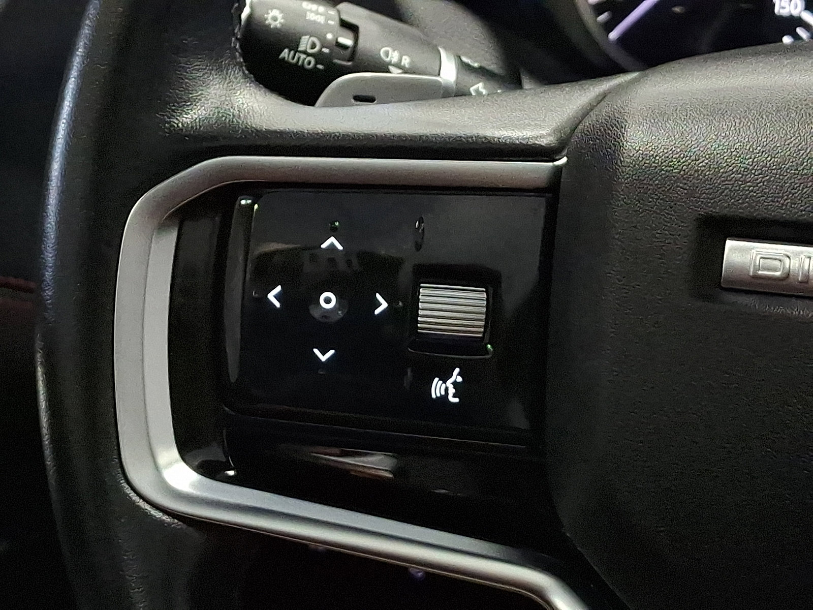 Certified 2023 Land Rover Discovery Sport S R-Dynamic AWD/4WD image 22