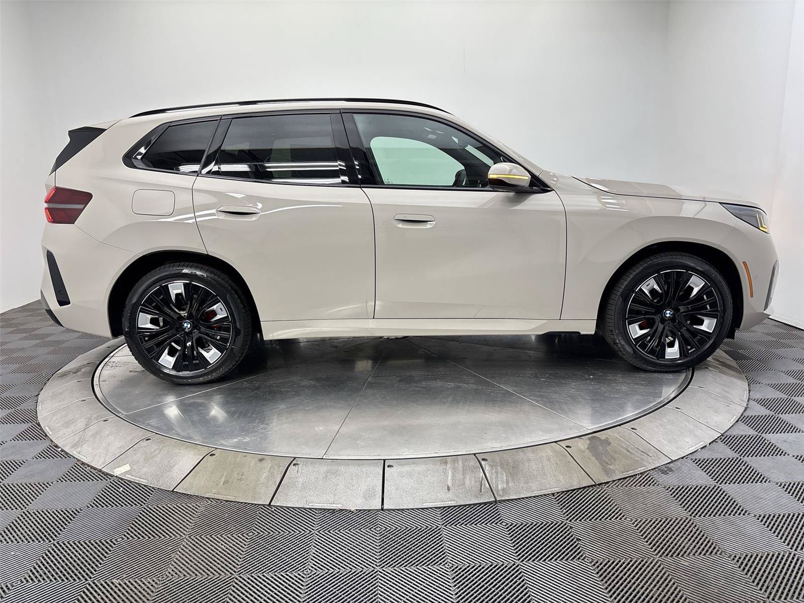 New 2026 BMW X3 xDrive30i w/ M Sport Package AWD/4WD image 17