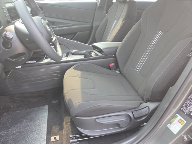 New 2026 Hyundai Elantra Sport FWD image 21