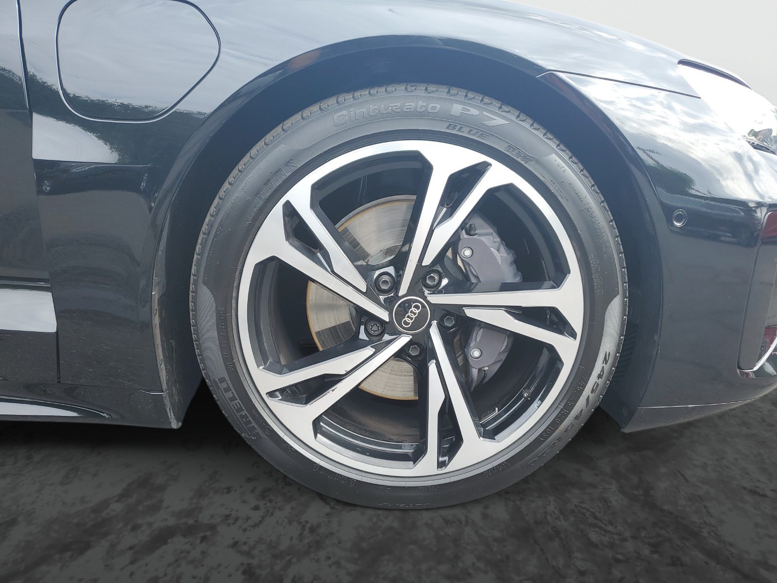 Used 2023 Audi e-tron GT Prestige AWD/4WD image 6