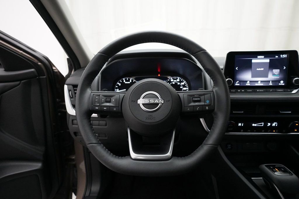 Certified 2024 Nissan Rogue SV w/ SV Premium Package image 4