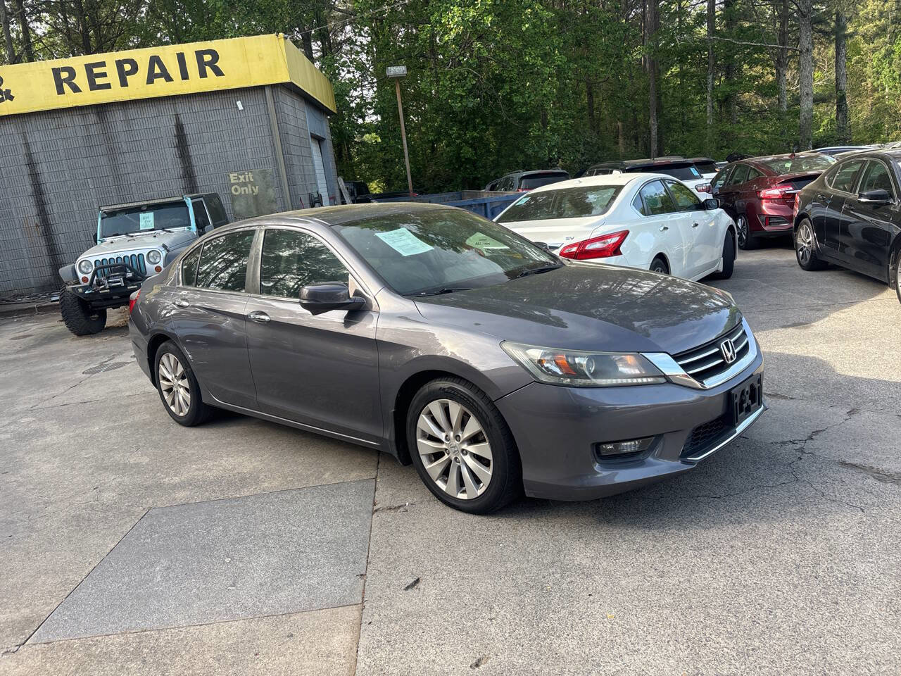 Used 2015 Honda Accord EX image 4
